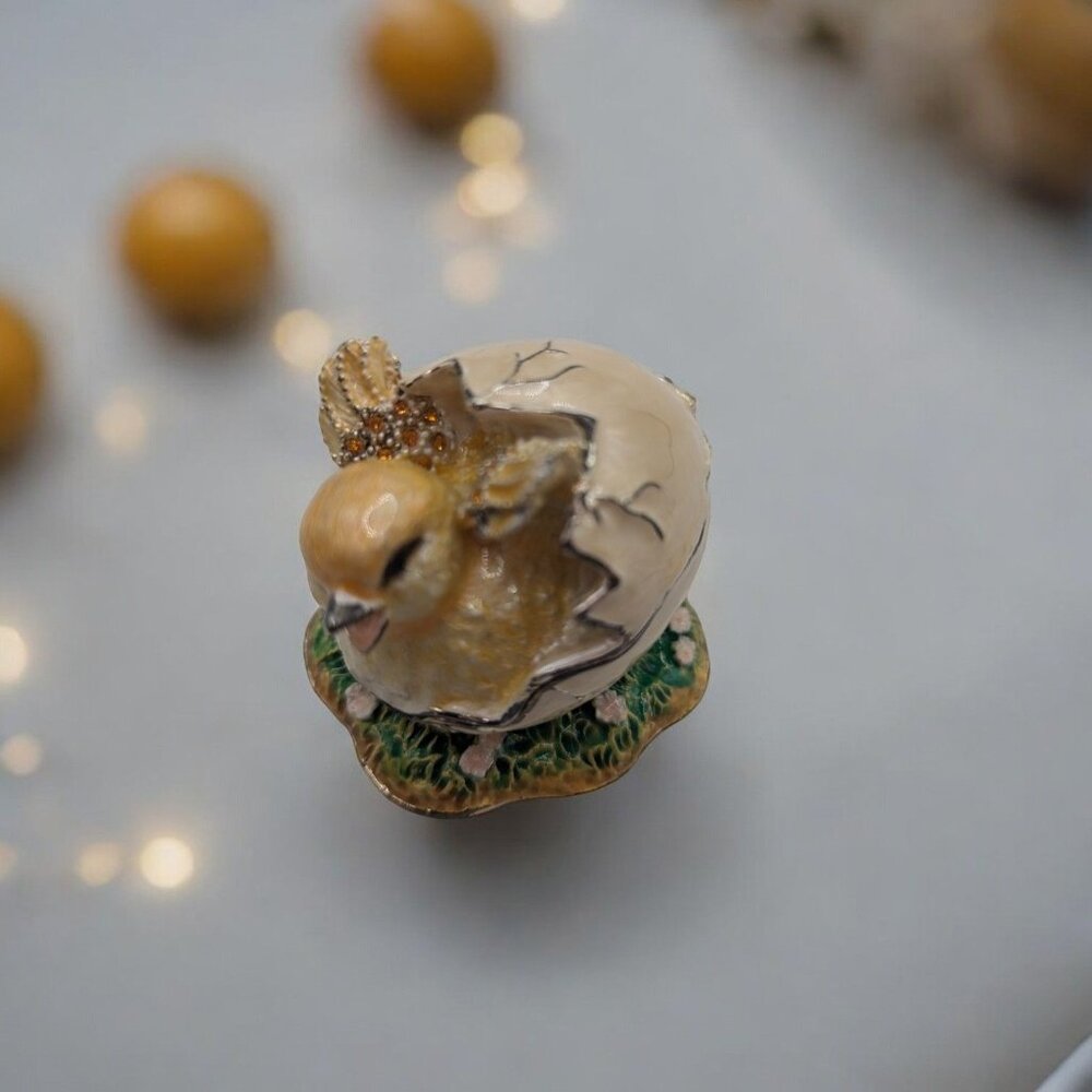 Bejeweled Enameled Hinged Magnetic Trinket Box Baby Chick Hatching from Egg